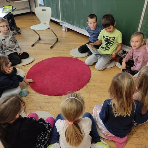 Kinder in der Klasse