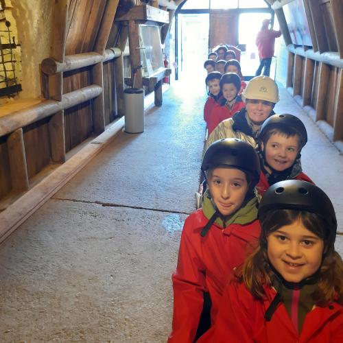 Bergwerk mit Kindern