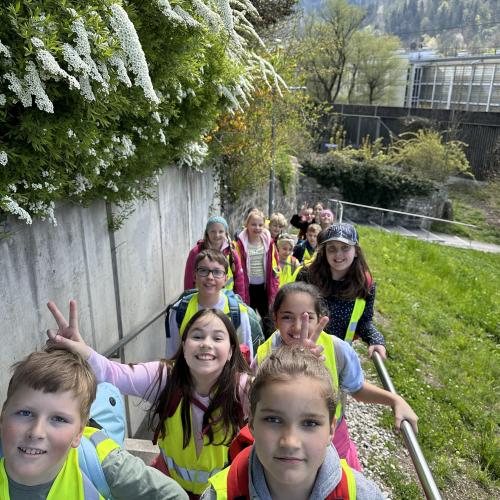 Kinder im Freien