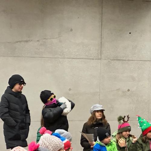 Weihnachtsaufführung von Kindern