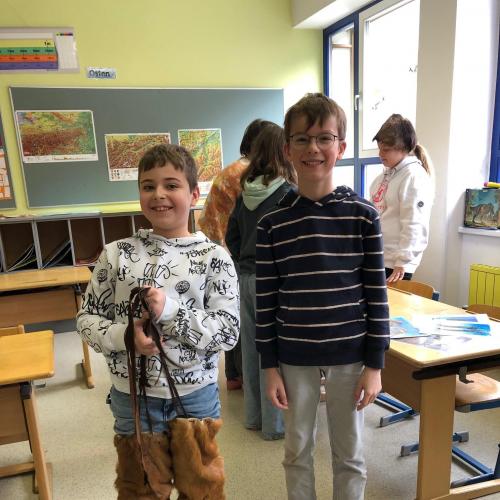 Schulkinder beim Workshop