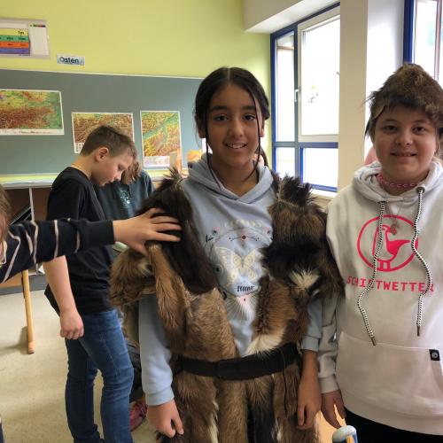 Schulkinder beim Workshop