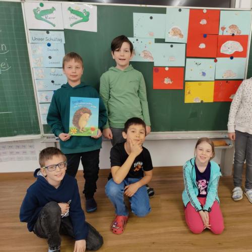 Schulkinder beim Vorlesetag