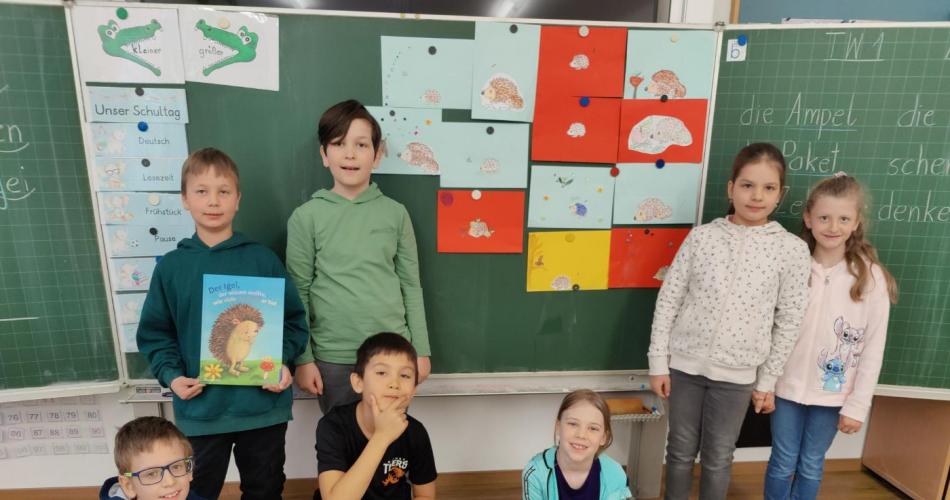 Schulkinder beim Vorlesetag